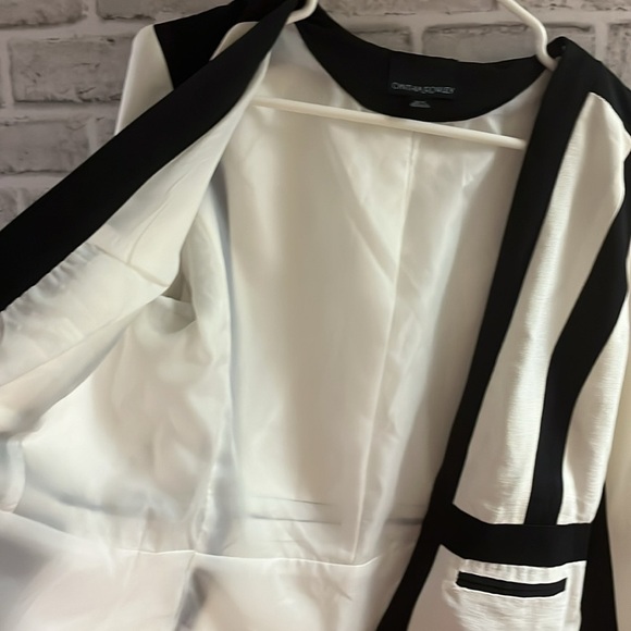 Women’s Cynthia Rowley sleek lined blazer size M fitted black and white - Picture 5 of 6